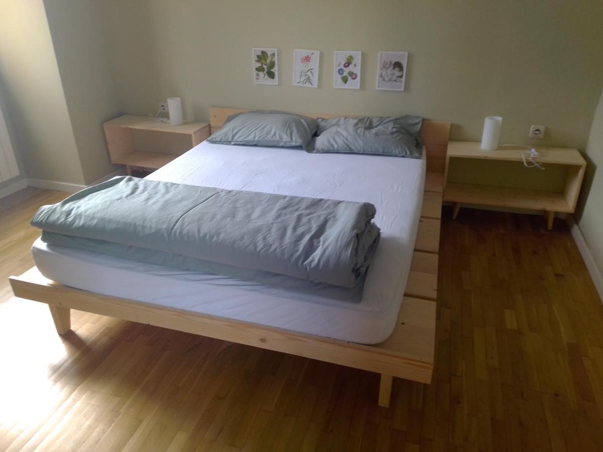 Sunny Center Apartment Skopje Buitenkant foto