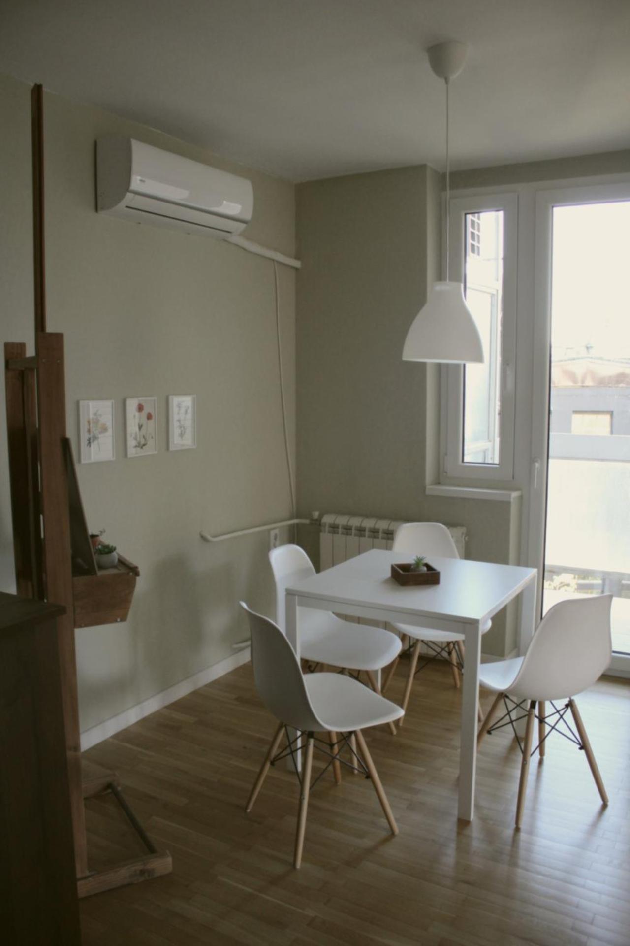 Sunny Center Apartment Skopje Buitenkant foto