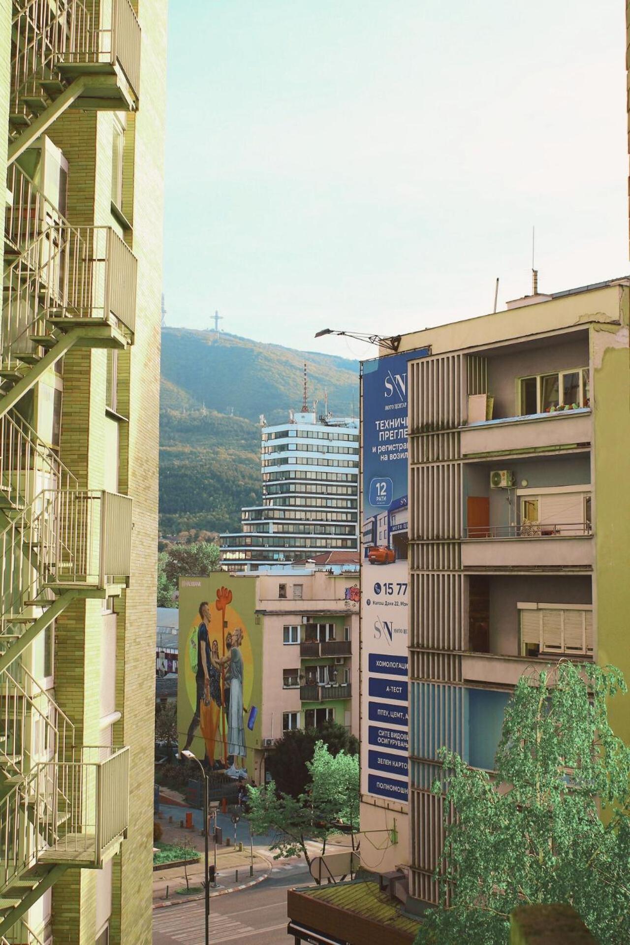 Sunny Center Apartment Skopje Buitenkant foto